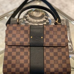 Beautiful Louis Vuitton Damier Ebene